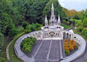 lourdes1